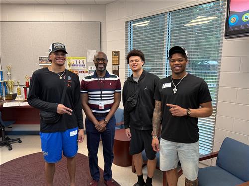 National Champions Take Time to Mentor Lincoln Middle School Students